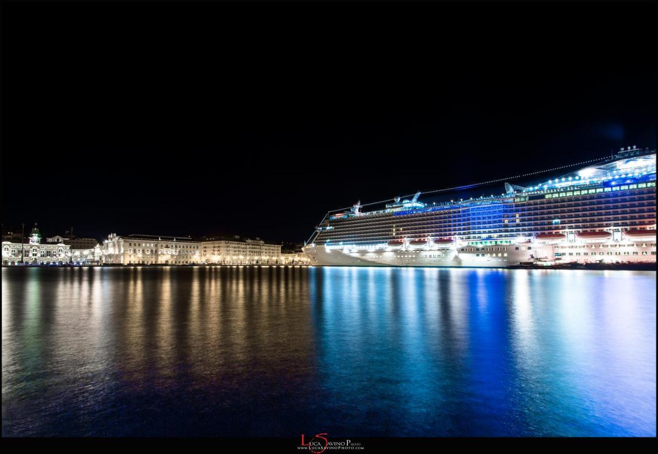 Apartamento The House Of Joy - Luminoso - Clima - Balcone Trieste Exterior foto